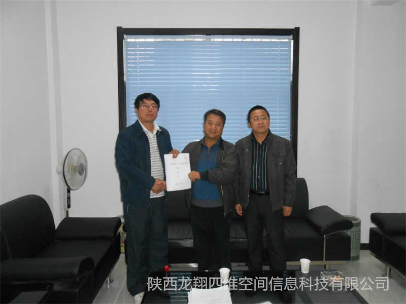 銅川職業技術學院領導和公司簽訂“訂單式”人才培養協議書